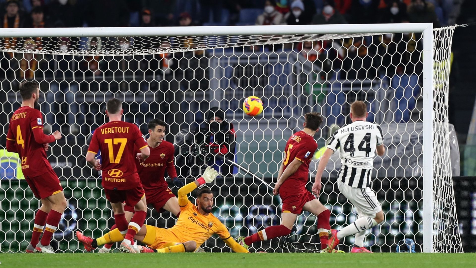 Nhận định soi kèo Roma vs Como lúc 00h00 ngày 3/3/2025